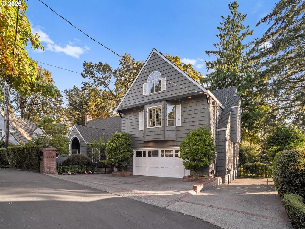 16755 GRAEF Cir, Lake Oswego, OR 97035