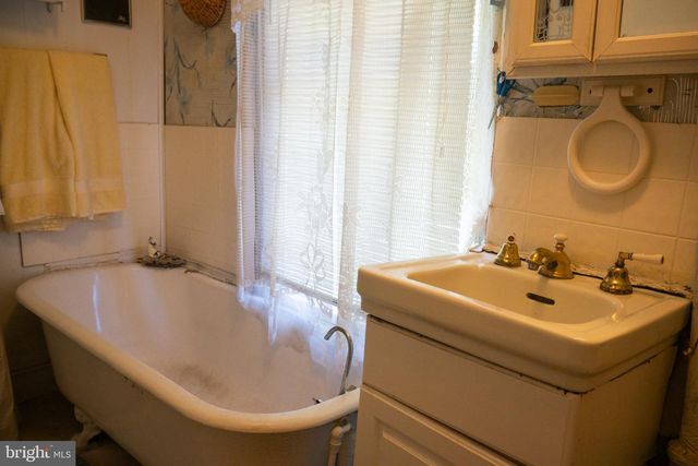 2232 CHESTER ST SE, Washington, DC 20020