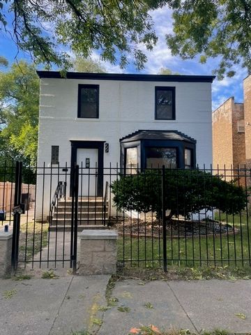 6812 S Saint Lawrence Avenue, Chicago, IL 60637