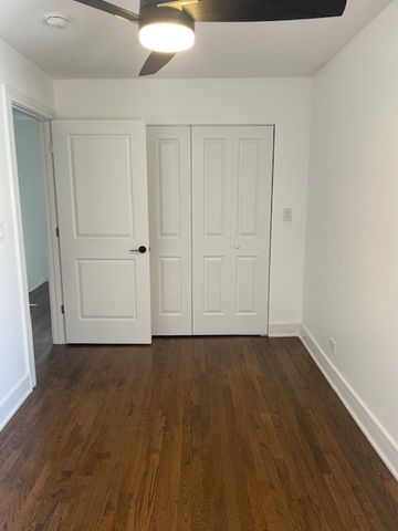 6812 S Saint Lawrence Avenue, Chicago, IL 60637