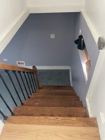 6812 S Saint Lawrence Avenue, Chicago, IL 60637