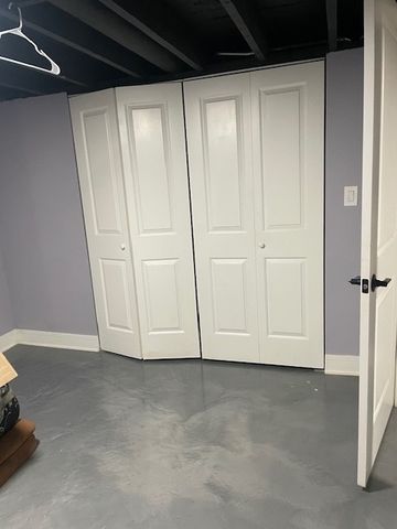 6812 S Saint Lawrence Avenue, Chicago, IL 60637