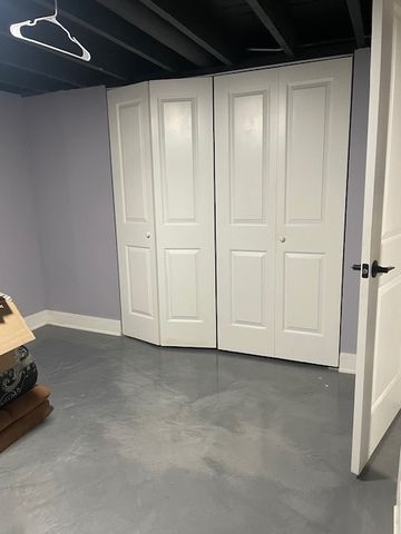 6812 S Saint Lawrence Avenue, Chicago, IL 60637