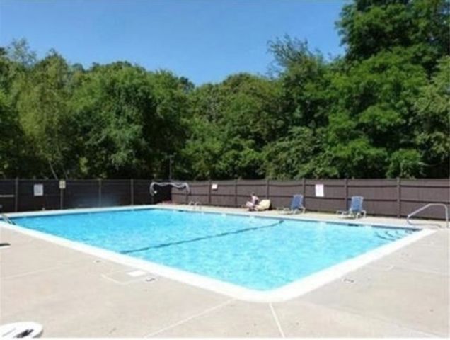 10 Beals Cove Road E, Hingham, MA 02043