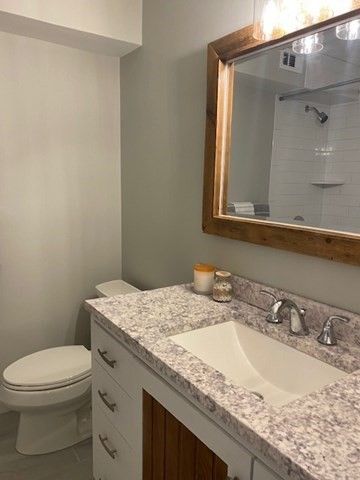 10 Beals Cove Road E, Hingham, MA 02043