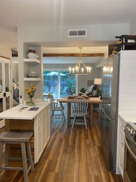 10 Beals Cove Road E, Hingham, MA 02043