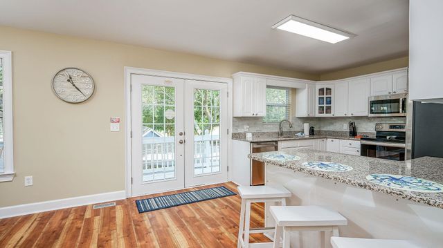 304 2nd Ave. S, North Myrtle Beach, SC 29582