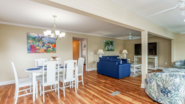 304 2nd Ave. S, North Myrtle Beach, SC 29582