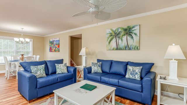 304 2nd Ave. S, North Myrtle Beach, SC 29582