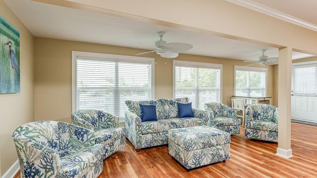 304 2nd Ave. S, North Myrtle Beach, SC 29582