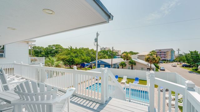 304 2nd Ave. S, North Myrtle Beach, SC 29582