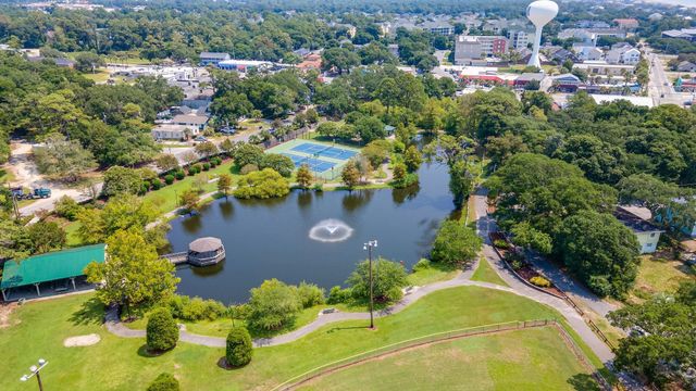 304 2nd Ave. S, North Myrtle Beach, SC 29582