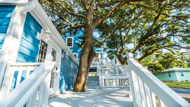 304 2nd Ave. S, North Myrtle Beach, SC 29582