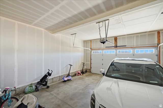 350 N AMBER LN, Layton, UT 84041