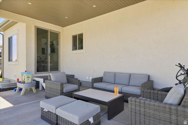 350 N AMBER LN, Layton, UT 84041