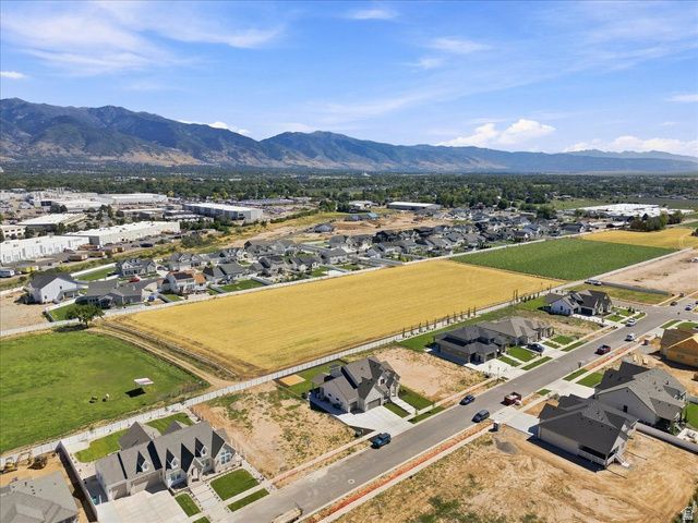 350 N AMBER LN, Layton, UT 84041