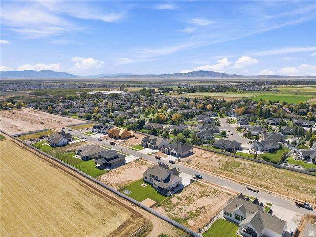 350 N AMBER LN, Layton, UT 84041