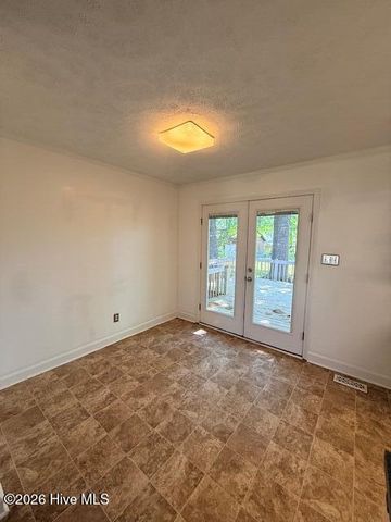 112 Manchester Road, Havelock, NC 28532