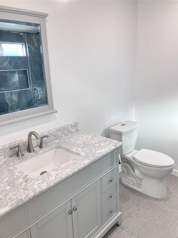 9022 Hyde Park Drive, Huntington Beach, CA 92646