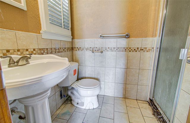 8428 Swiftwater Lane, Houston, TX 77075