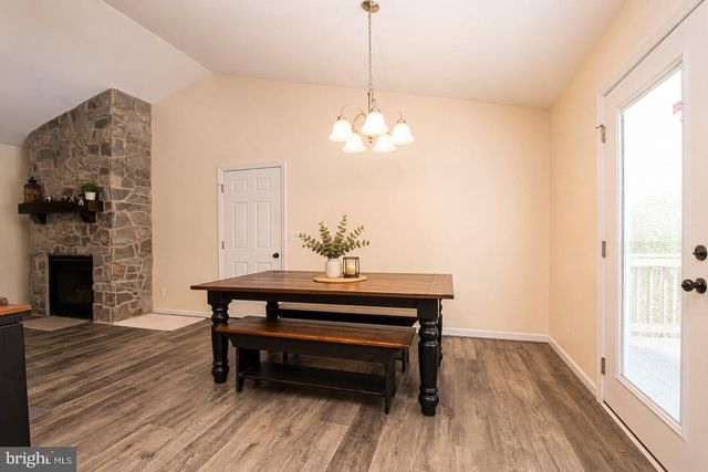 227 MOUNTAIN HEIGHTS RD, Front Royal, VA 22630