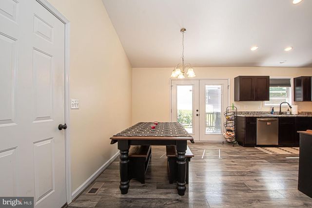 227 MOUNTAIN HEIGHTS RD, Front Royal, VA 22630