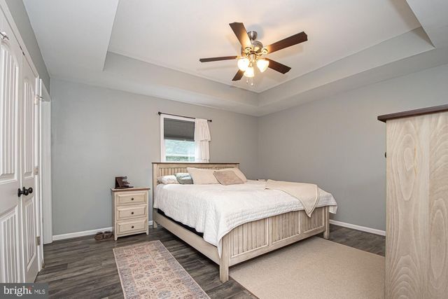 227 MOUNTAIN HEIGHTS RD, Front Royal, VA 22630