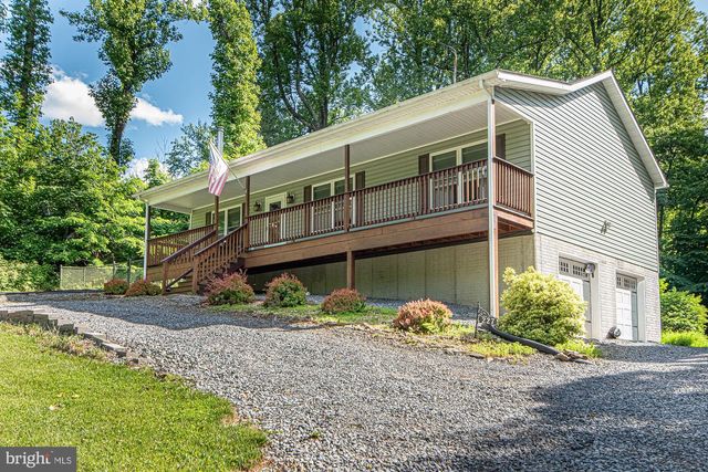 227 MOUNTAIN HEIGHTS RD, Front Royal, VA 22630