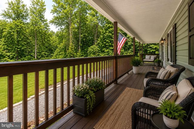 227 MOUNTAIN HEIGHTS RD, Front Royal, VA 22630