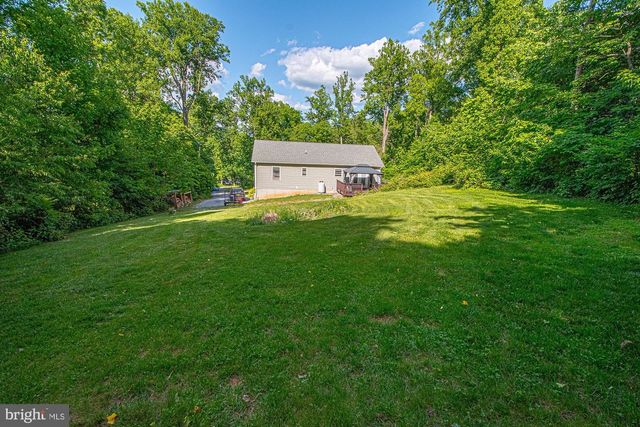 227 MOUNTAIN HEIGHTS RD, Front Royal, VA 22630
