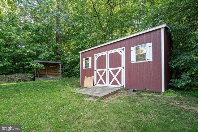 227 MOUNTAIN HEIGHTS RD, Front Royal, VA 22630