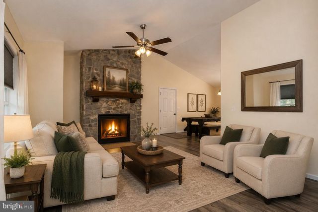 227 MOUNTAIN HEIGHTS RD, Front Royal, VA 22630