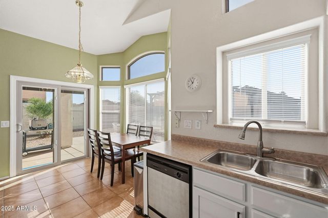 11535 E PERSIMMON Avenue, Mesa, AZ 85212