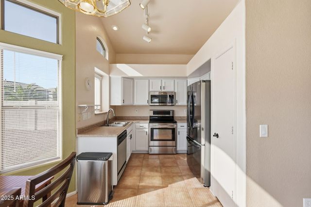 11535 E PERSIMMON Avenue, Mesa, AZ 85212