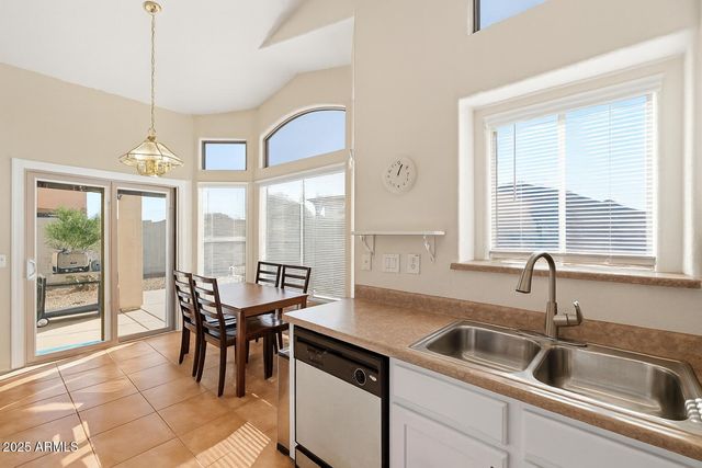 11535 E PERSIMMON Avenue, Mesa, AZ 85212