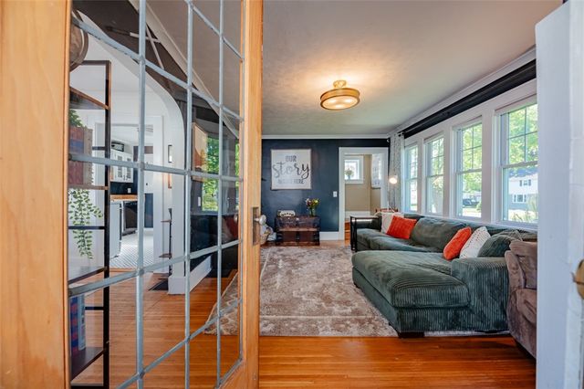 92 Armstrong Avenue, Irondequoit, NY 14617