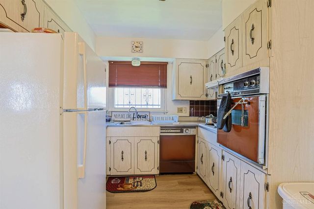 6045 Tahiti Drive, Cincinnati, OH 45224