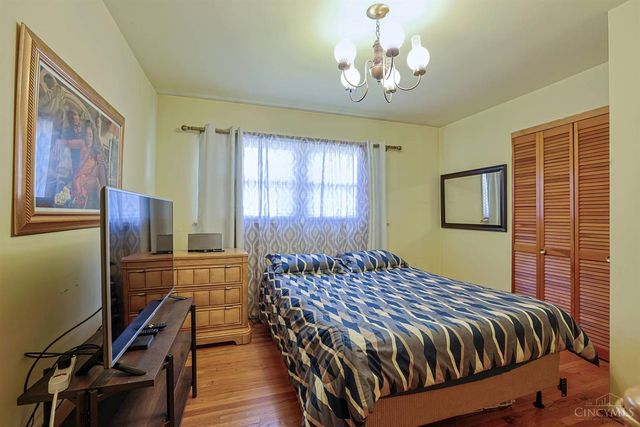 6045 Tahiti Drive, Cincinnati, OH 45224