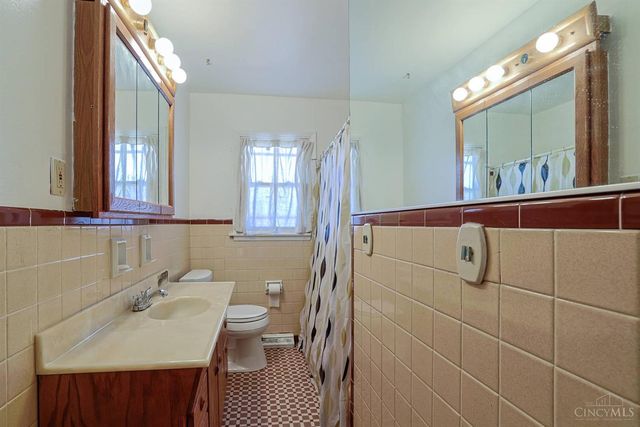 6045 Tahiti Drive, Cincinnati, OH 45224