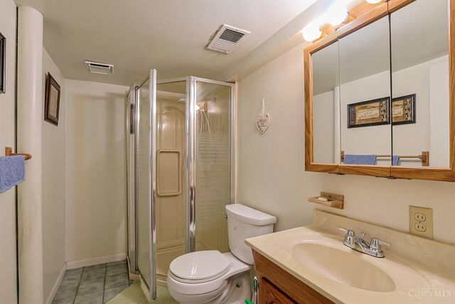 6045 Tahiti Drive, Cincinnati, OH 45224