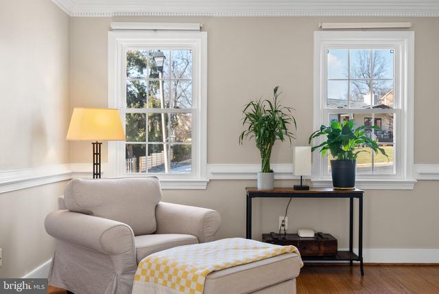 5542 18TH RD N, Arlington, VA 22205