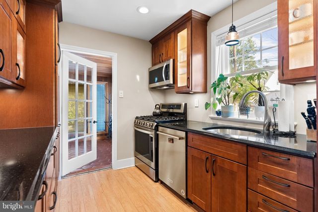 5542 18TH RD N, Arlington, VA 22205