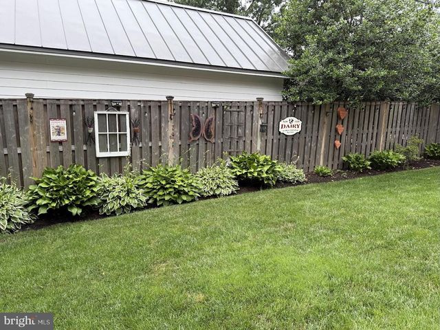 5542 18TH RD N, Arlington, VA 22205