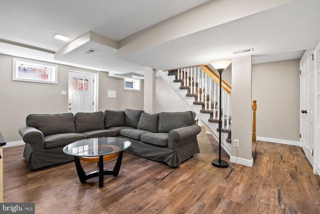 5542 18TH RD N, Arlington, VA 22205