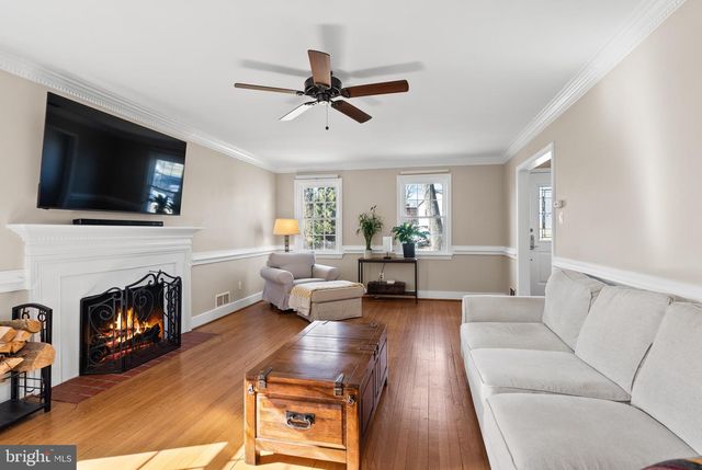 5542 18TH RD N, Arlington, VA 22205