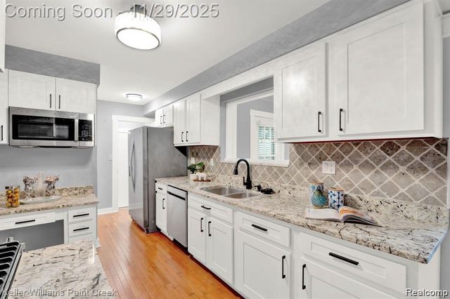 2330 Walton Boulevard, Rochester Hills, MI 48309