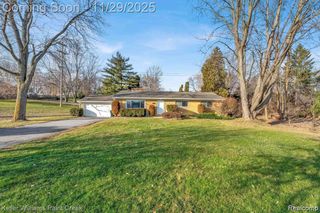2330 Walton Boulevard, Rochester Hills, MI 48309