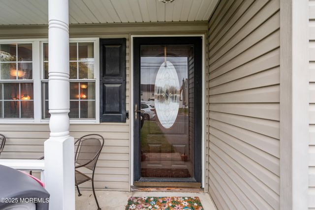 190 Delaware Avenue, Cliffwood, NJ 07721