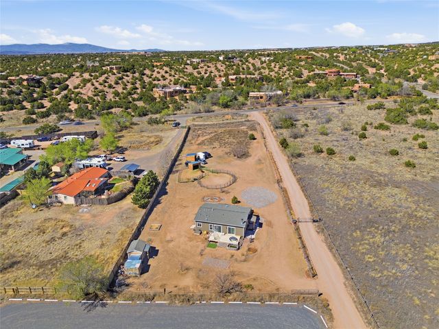 1241 Arrow Head Ranch, Santa Fe, NM 87507