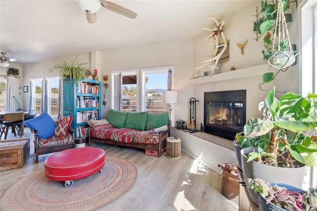 1241 Arrow Head Ranch, Santa Fe, NM 87507